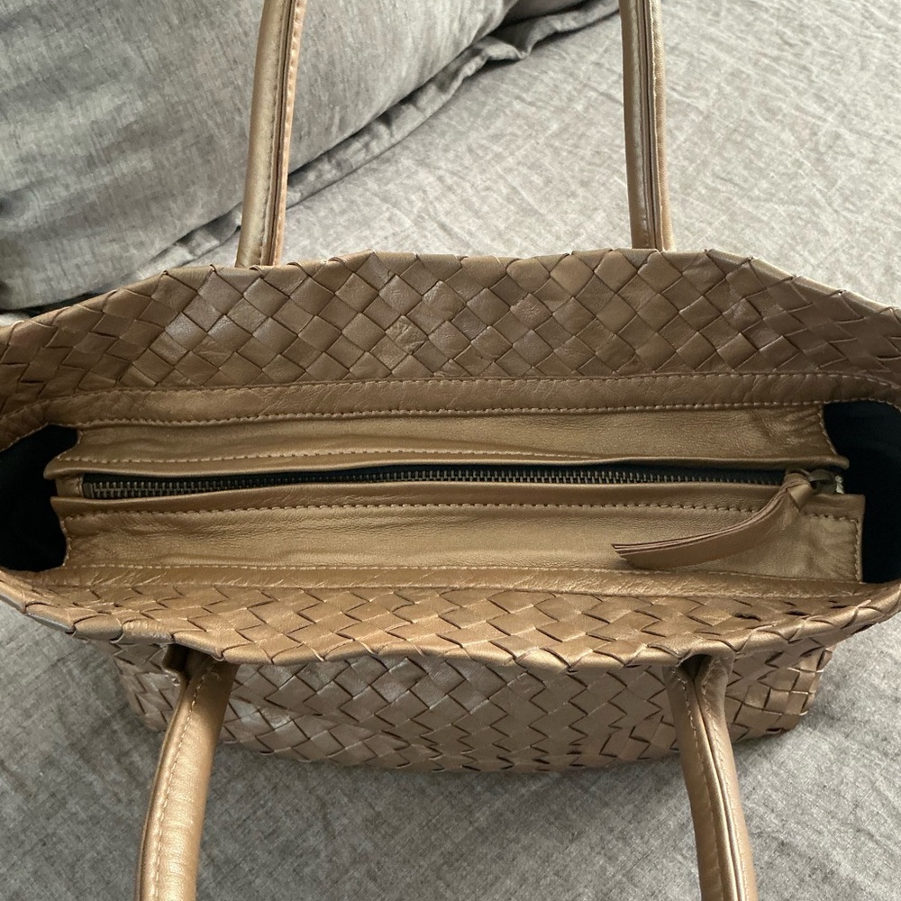 Helen Kaminski Australia Tan Woven Handbag - Picture 9 of 11